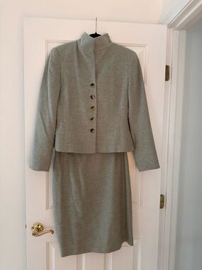 Akris Vintage 100% Cashmere Skirt Suit Blue/Green Color Single Breasted US 10